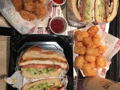 -The Habit Burger Grill 哈比特汉堡(复兴soho店)