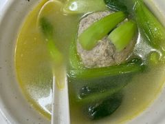 扬州狮子头-蒋家桥饺面店(四望亭路店)