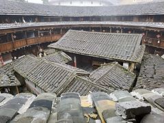-初溪土楼群