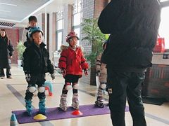 -极致童蒙轮滑运动中心(五环店)