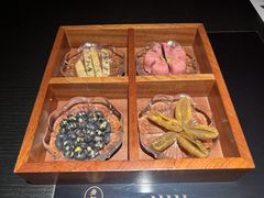 -花潮料理艺食馆(成都万象城店)