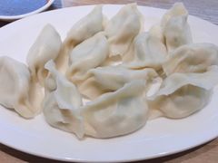 酸菜土猪肉饺子-上关雪東北菜(中房金谊店)