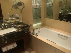 -上海波特曼丽思卡尔顿酒店