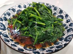 清炒豆苗-小实惠嘉(威海路店)
