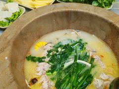 -抚仙湖野生菌石锅鱼(腾冲总店)