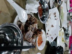 -黄记四更烤乳猪店