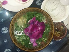 -桥香园云南过桥米线(金马碧鸡店)