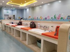 -戊辰亲子游泳俱乐部