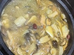 -野菌皇海景野生菌火锅(滨海大道店)