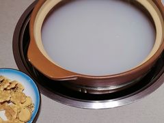 -四点金粥底火锅(沂州里店)