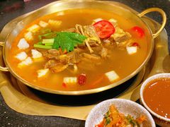 -顶顶汤火牛排火锅·经典铜锅涮肉