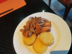 -筠咖啡西餐厅(上海国展宝龙丽筠酒店)