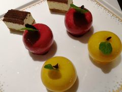 -悦泰环球美食自助(金茂旗舰店)
