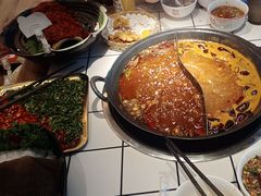 -热火朝天鲜切牛肉火锅(南强街巷店)