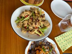 -莲餐厅·湖北菜·潜江小龙虾店(愚园路店)