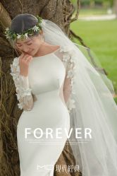 -现代经典婚纱摄影