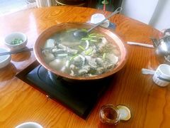 -抚仙湖石锅鱼菌园(明星鱼洞分店)