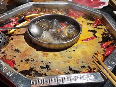 鸳鸯三鲜锅底-锅首鲜品火锅(鸳鸯店)