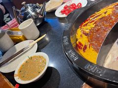 -周周有辣火锅馆(玖耀里店)