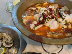 特色石锅鱼-辣出味岳阳特色烧烤·龙虾大排档(砂子塘总店)