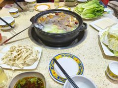 -九寨特色牦牛肉汤锅 羊肉汤锅