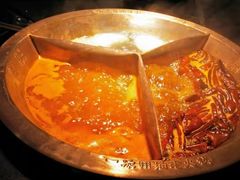 特色番茄三味锅-锅说大脸毛肚重庆老火锅(佐阾店)