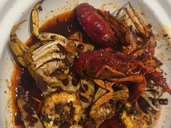 -肥肥虾庄·金牌油焖大虾(汉口城市广场店)