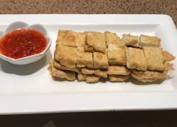 手掰豆腐-金雨玫瑰庄园酒店-宴会中心