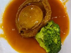 -榕树下海鲜馆(坪山路店)