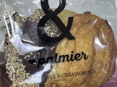 -BUTTERFUL&CREAMOROUS 黄油与面包(万象城店)