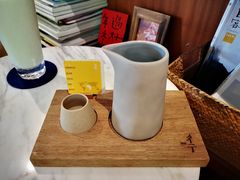 -彳亍咖啡·这里(水湾路店)