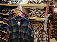 -优衣库(郑州丹尼斯大卫城店)