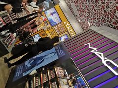 -日上免税行(浦东机场五店)