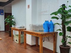 大堂-皖北巫氏三胖地锅鸡(正大店)