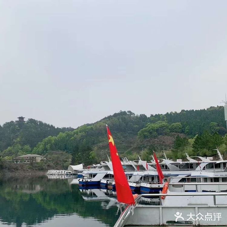 这个地方的风景非常的好，环境非常优美