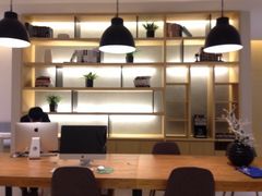 商务休闲区-全季酒店(郑州建设路碧沙岗地铁站店)