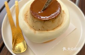 Pudding Cloud Roll