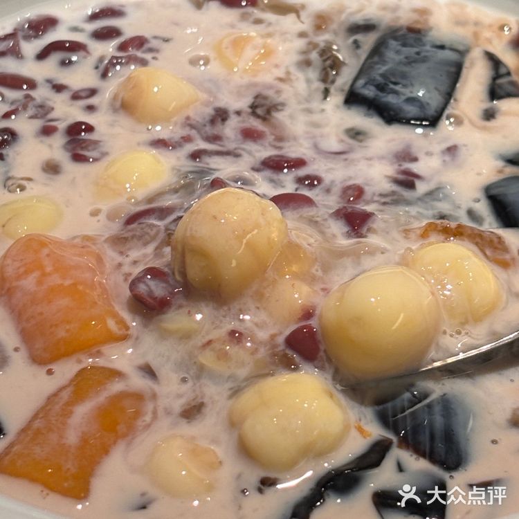 成都新店｜美到失语的新中式糖水铺…