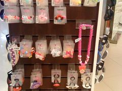 Lizzie饰品店F211-莲花国际广场