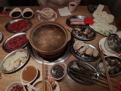 -邹开喜·炭炉鸡煲·海鲜火锅(虹口足球场店)