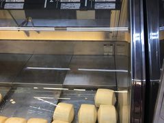 -沃尔玛(前山店)