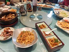 -海派美食·家宴海鲜青岛菜·石锅鲽鱼头(东方城店)