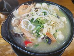 -丽虹云南过桥米线(兴工街店)