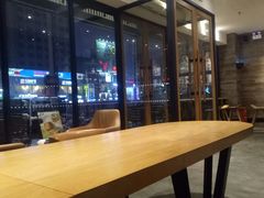 大堂-星巴克(洛阳中州路王府井店)