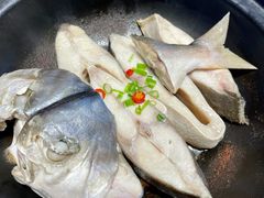水油盐焗金鲳鱼-海铺·渔家虾水饺(皇姑店)