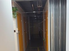 -安东易迷你自助仓储寄存仓库(顾戴路店)