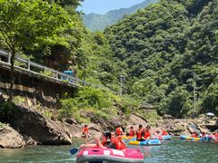 -安吉龙王山峡谷漂流