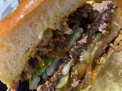 炭烤肥牛牛肉堡-魏斯理汉堡(西安沣东吾悦店)