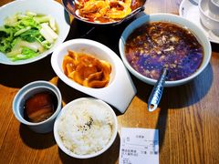 糯糯的米饭-杭百味·大众精选杭帮菜(西湖音乐喷泉店)