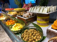 -蓝钻·国际美食海鲜自助百汇(西直门店)